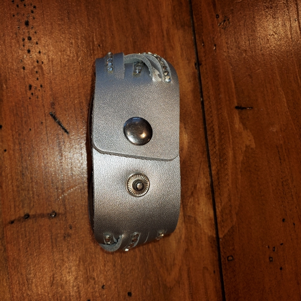 Bracelet - Picture 3 of 3